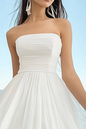 Robe courte trapèze blanche en mousseline de soie